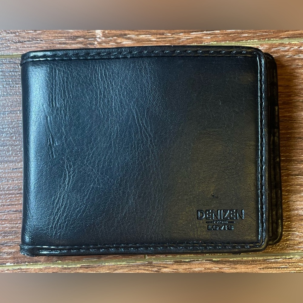 DENIZEN from LEVI’S wallet